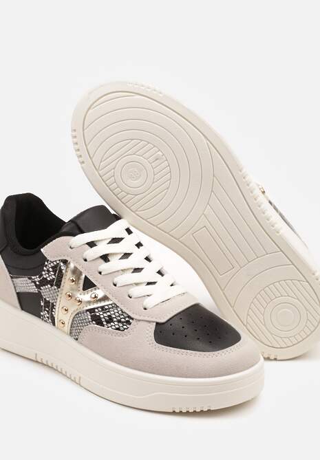 Czarno-Beżowe Sneakersy Zdobione Metaliczną Aplikacją i Imitacją Skóry Węża Sarivane