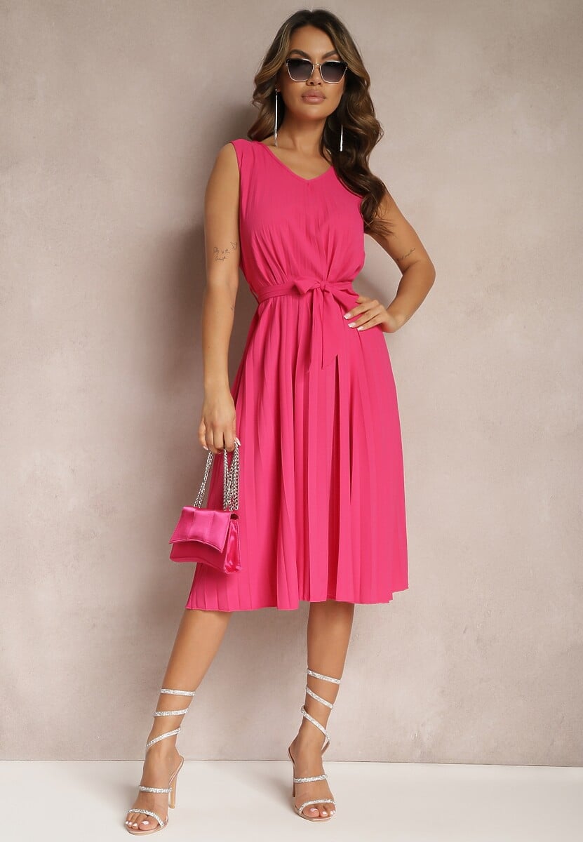 Fuksjowa Plisowana Sukienka Midi z Plisami na Dole i Paskiem w Talii Wrensilva