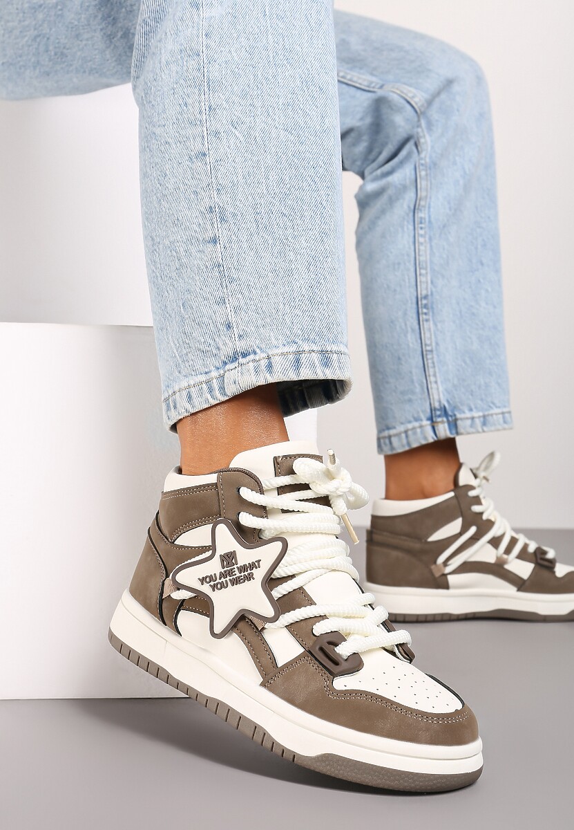 Białe Płaskie Sneakersy za Kostkę Ozdobione Gwiazdą Saveline