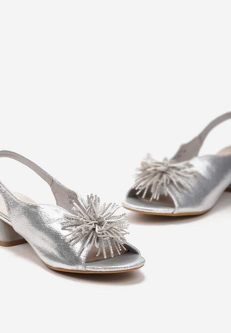 Srebrne Sandały Vices na Słupku ze Skórzaną Wkładką z Pomponem i Cyrkoniami Tiraga