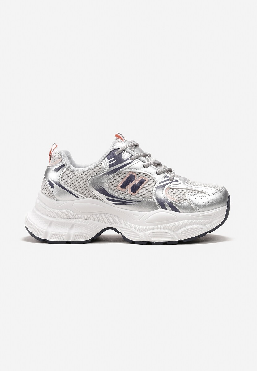 Srebrne Sneakersy na Grubej Podeszwie z Ozdobną Naszywką Svante