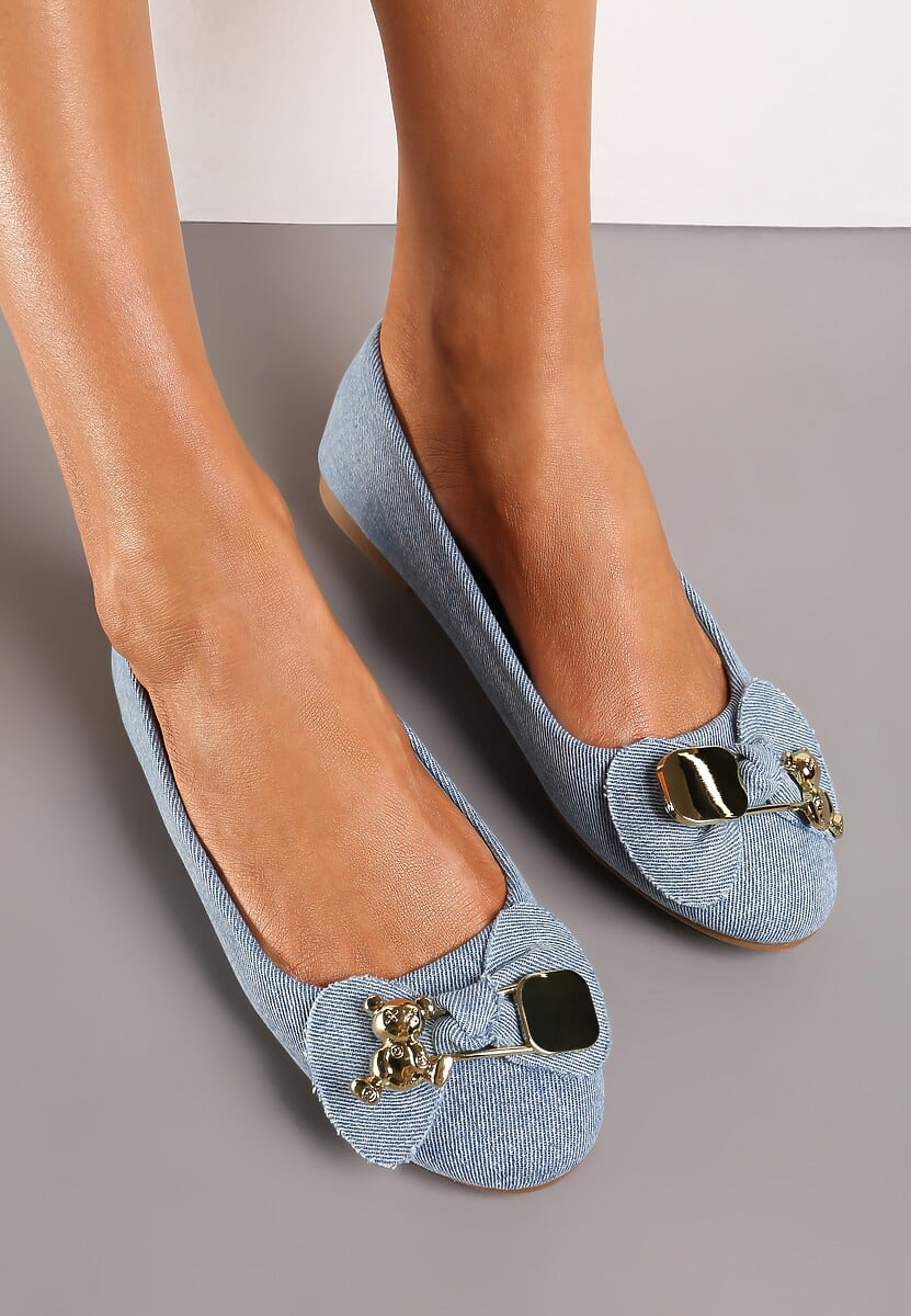 Niebieskie Balerinki z Metalową Ozdobą na Froncie Alverua