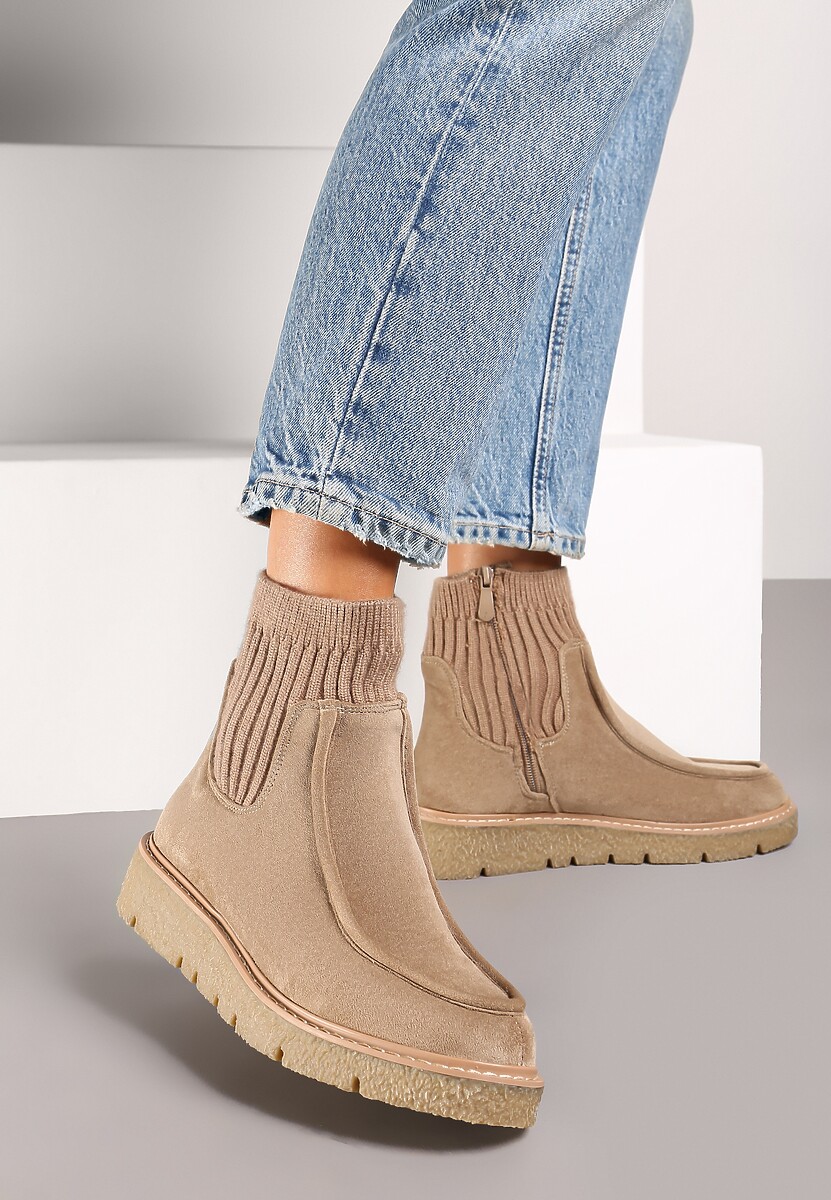 Czarne Ekozamszowe Botki z Prążkowaną Dopasowaną Cholewką na Niskim Koturnie Manzina