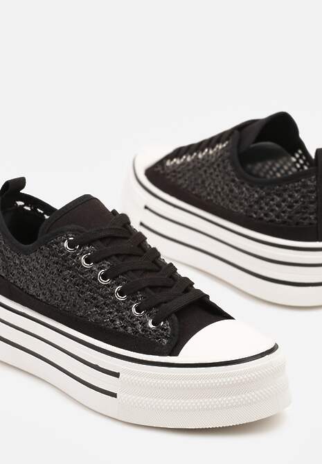 Czarne Trampki na Platformie Ozdobione Koronką Emozi