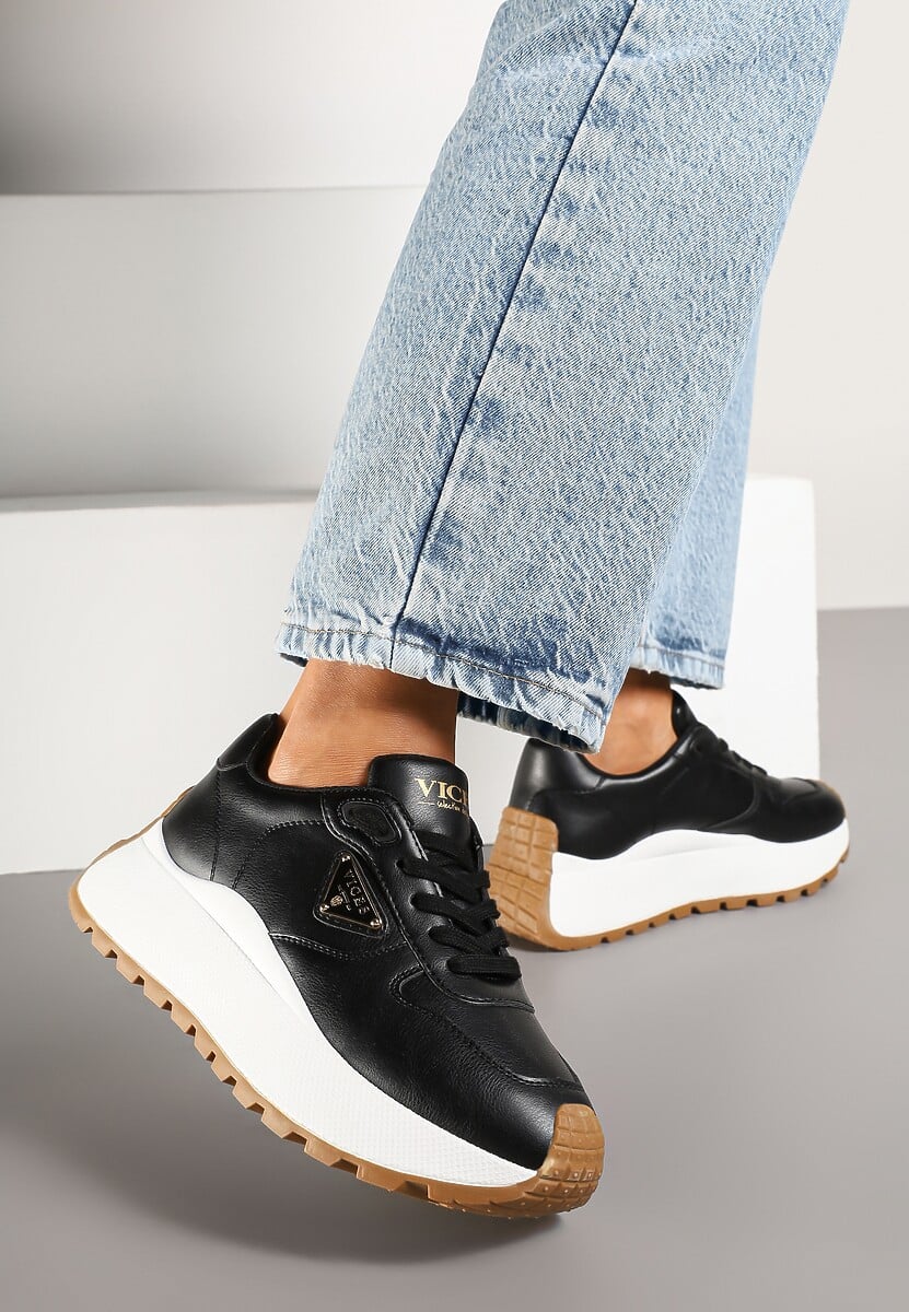 Czarne Sneakersy Vices na Platformie Ozdobione Metaliczną Aplikacją Nelviera
