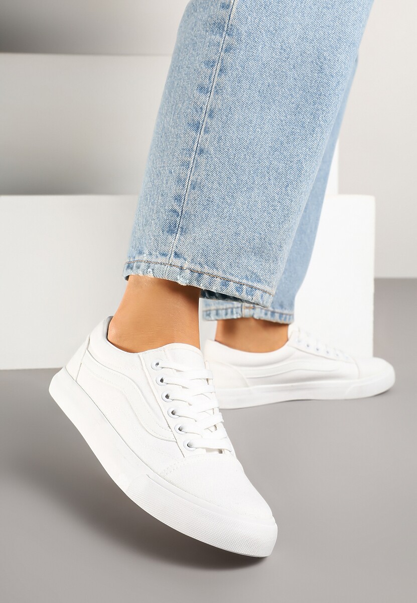 Białe Tenisówki Trampki z Niską Cholewką Ozdobione Geometrycznym Wzorem Wioressa