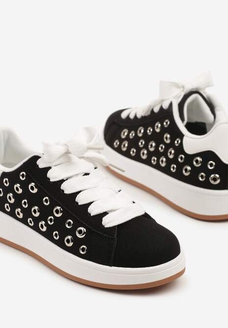 Czarne Sneakersy z Ozdobnymi Nitami Feloriela