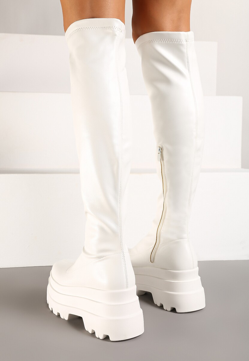 Białe Caualowe Kozaki w Stylu Muszkieterek na Platformie Leniefra