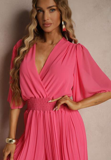 Fuksjowy Kombinezon z Kopertowym Dekoltem i Gumką w Pasie Zdobiony Plisami Amadle