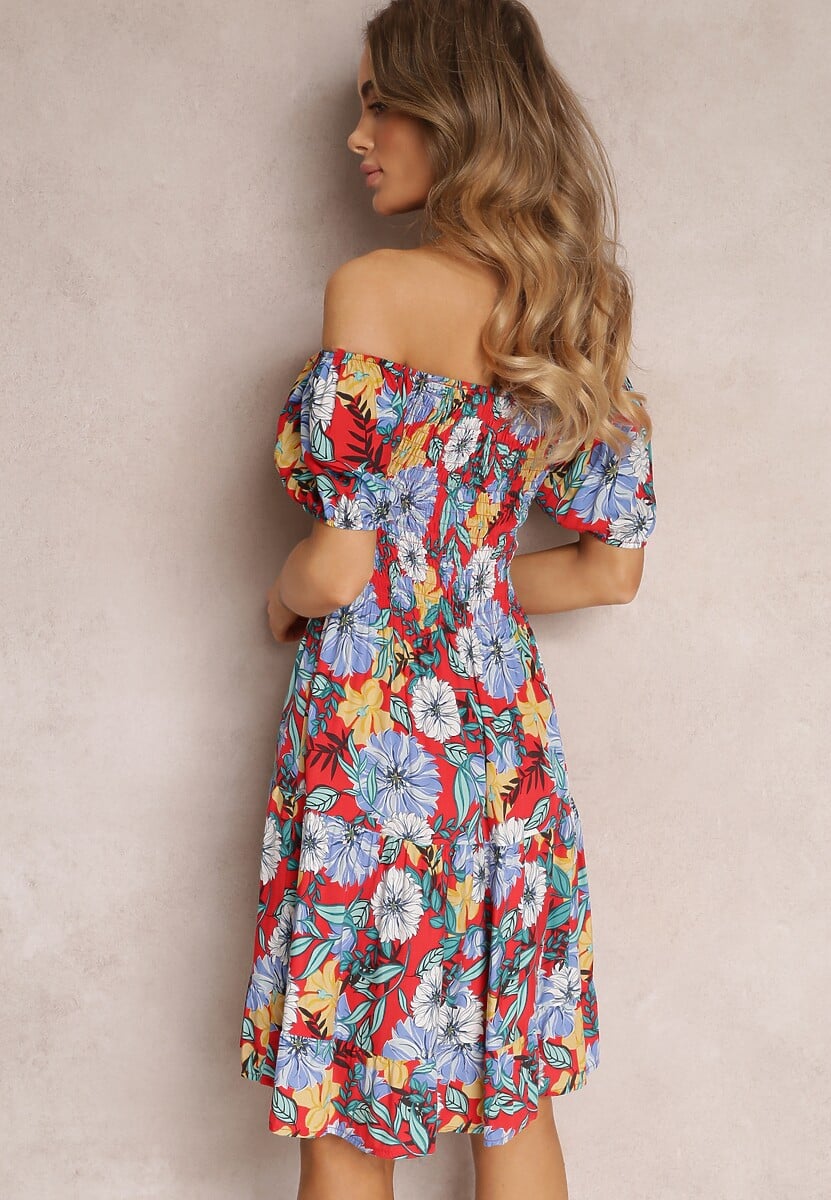 Czerwona Sukienka Mini z Hiszpańskim Dekoltem w Kwiatowy Wzór z Wiskozy Skygaze