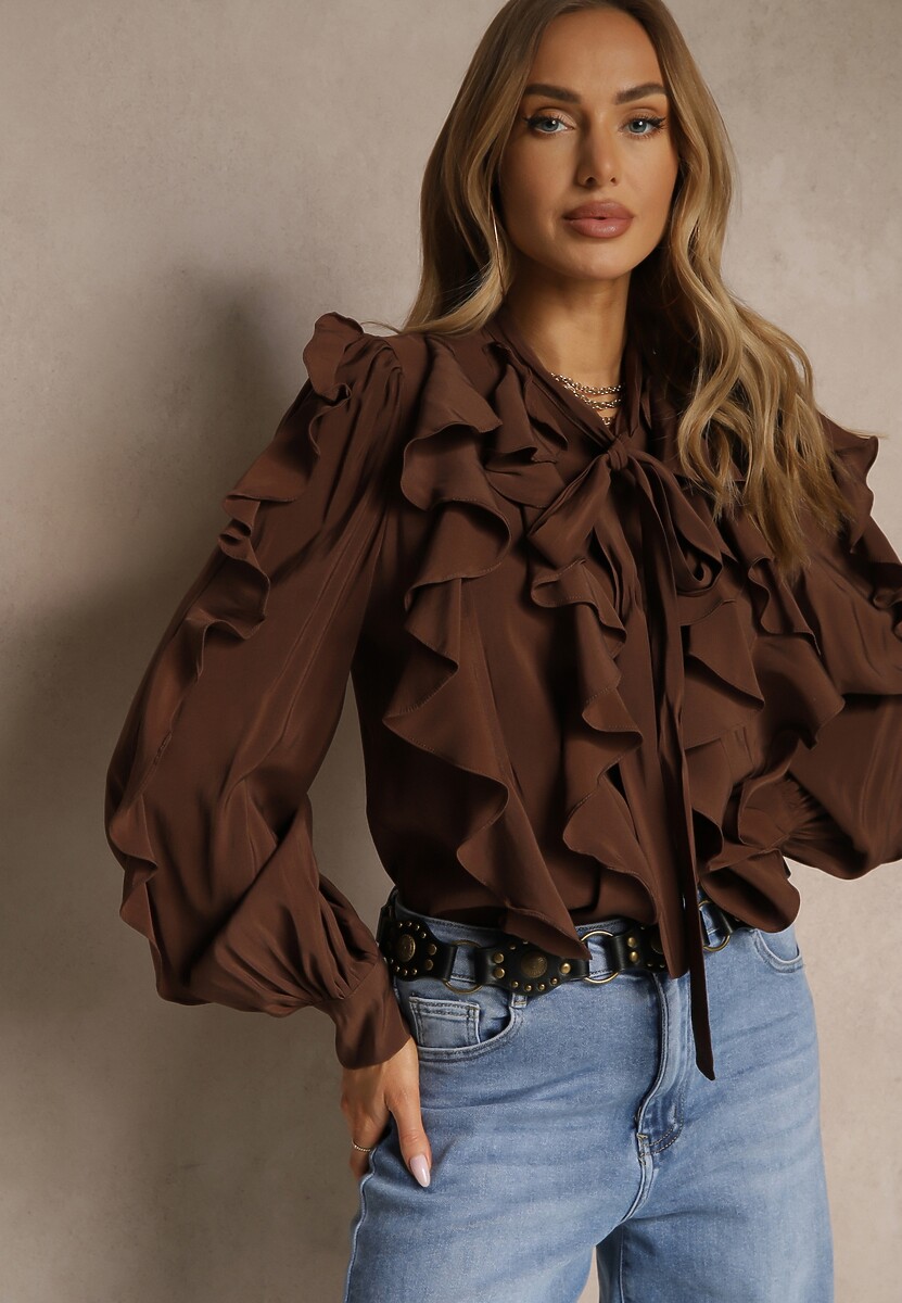 Biała Koszula Zdobiona Falbanami i Wiązaniem przy Szyi Ravissa