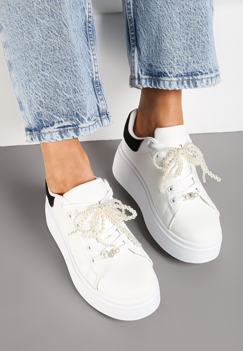 Biało-Czarne Sneakersy na Platformie z Perełkami i Metalowymi Kuleczkami Selavia