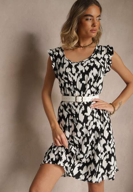 Czarna Rozkloszowana Bawełniana Sukienka Ozdobiona Falbankami Ulosilia