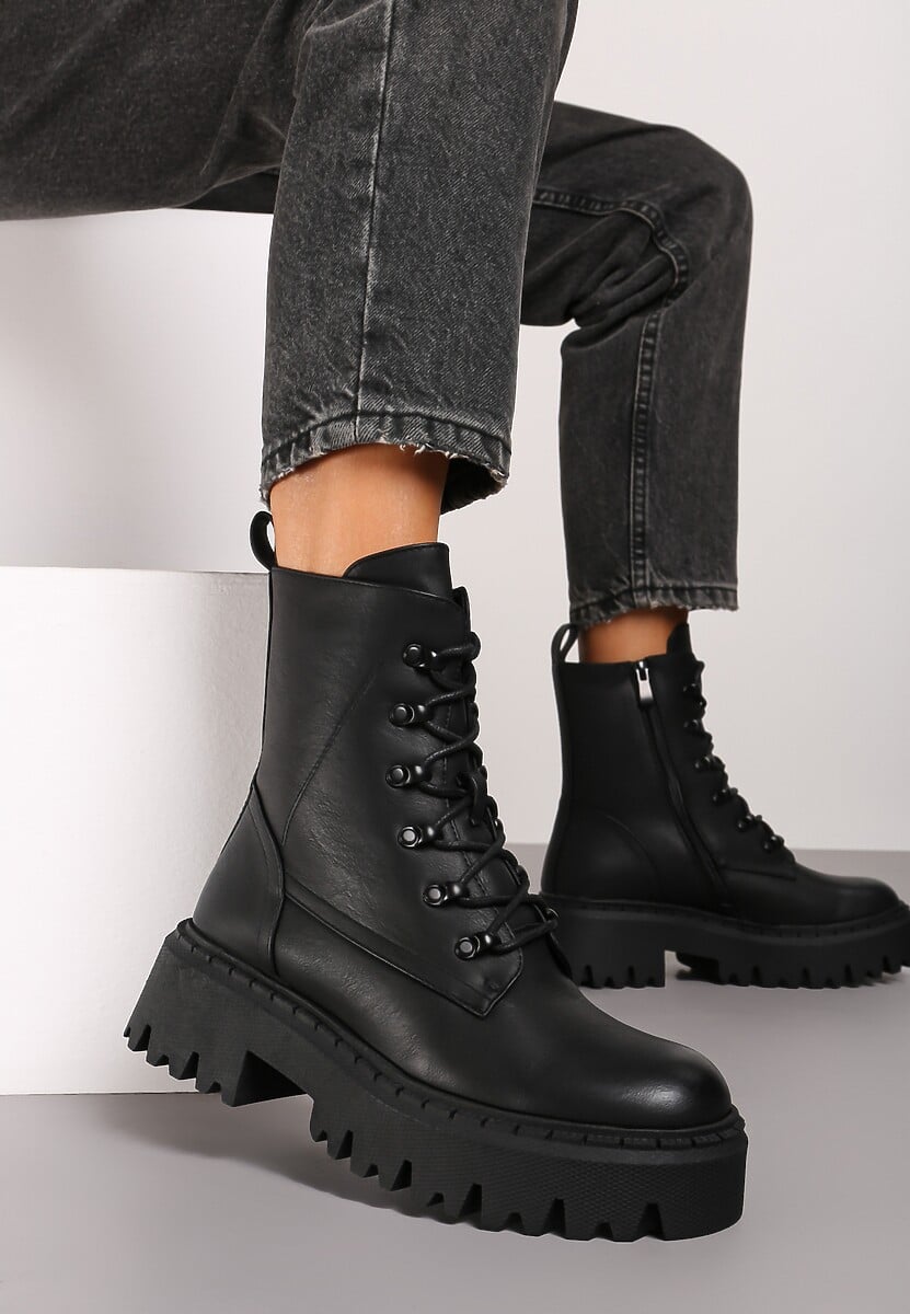 Czarne Sznurowane Botki Typu Worker na Masywnej Podeszwie Veranda
