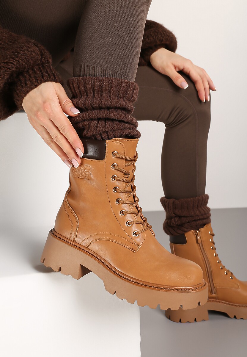 Brązowe Ocieplane Sznurowane Botki Vices na Płaskiej Podeszwie Ozdobione Tłoczeniem Zerilea