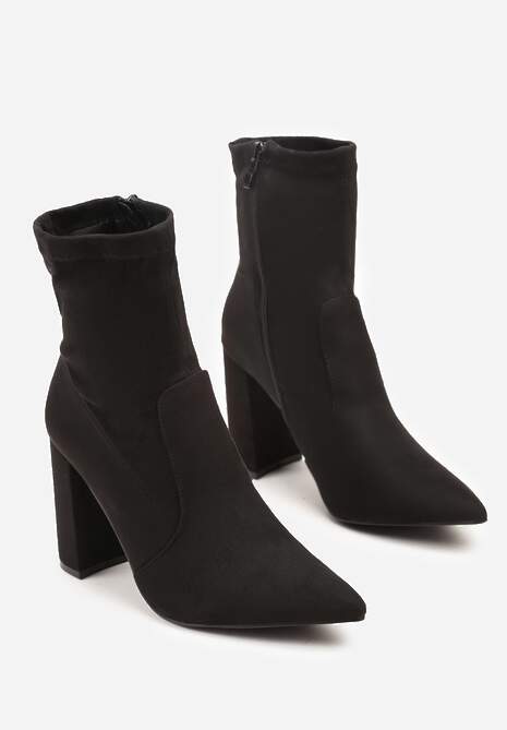 Czarne Botki Vices z Imitacji Zamszu na Słupkowym Obcasie ze Szpiczastym Noskiem Tadevia