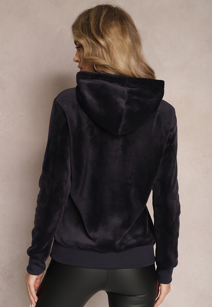 Granatowa Ocieplona Bluza Welurowa o Fasonie Kangurki z Napisem Meluia