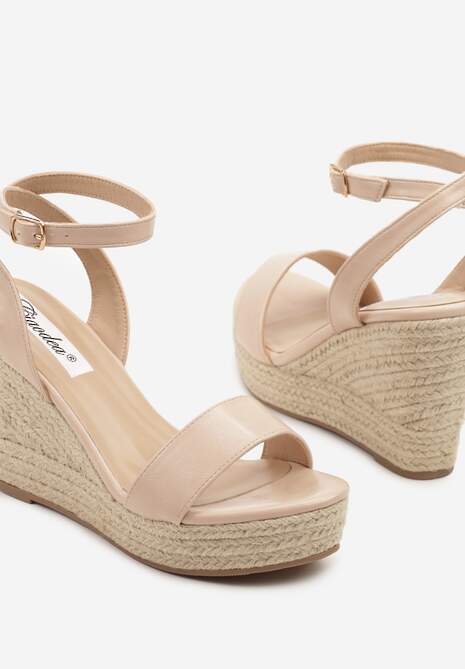 Beżowe Sandały w Stylu Boho na Plecionym Koturnie Tenarea