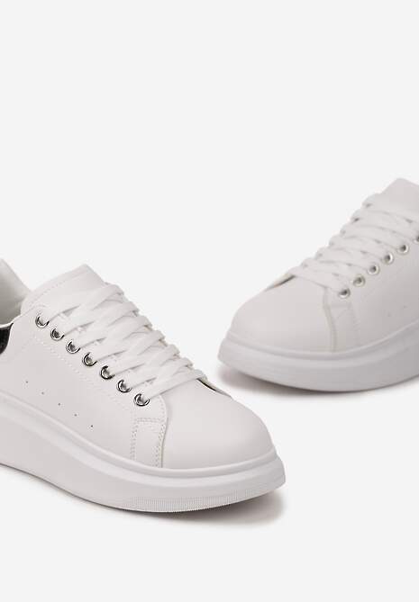 Biało-Czarne Sneakersy na Platformie z Metaliczną Wstawką Sissis