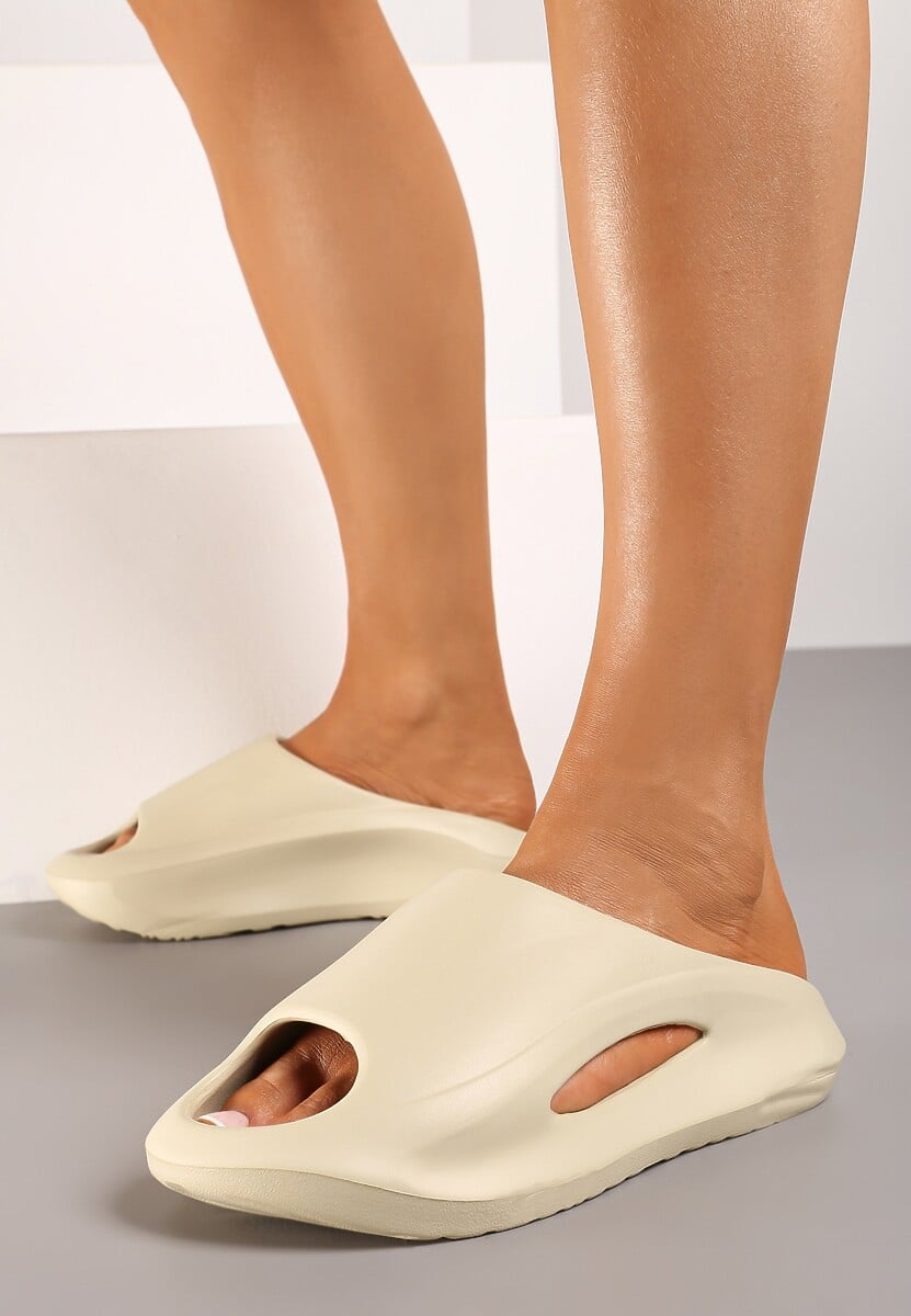 Ciemnobeżowe Casualowe Klapki z Pianki na Platformie Ozdobione Wycięciem z Boku Aznelia