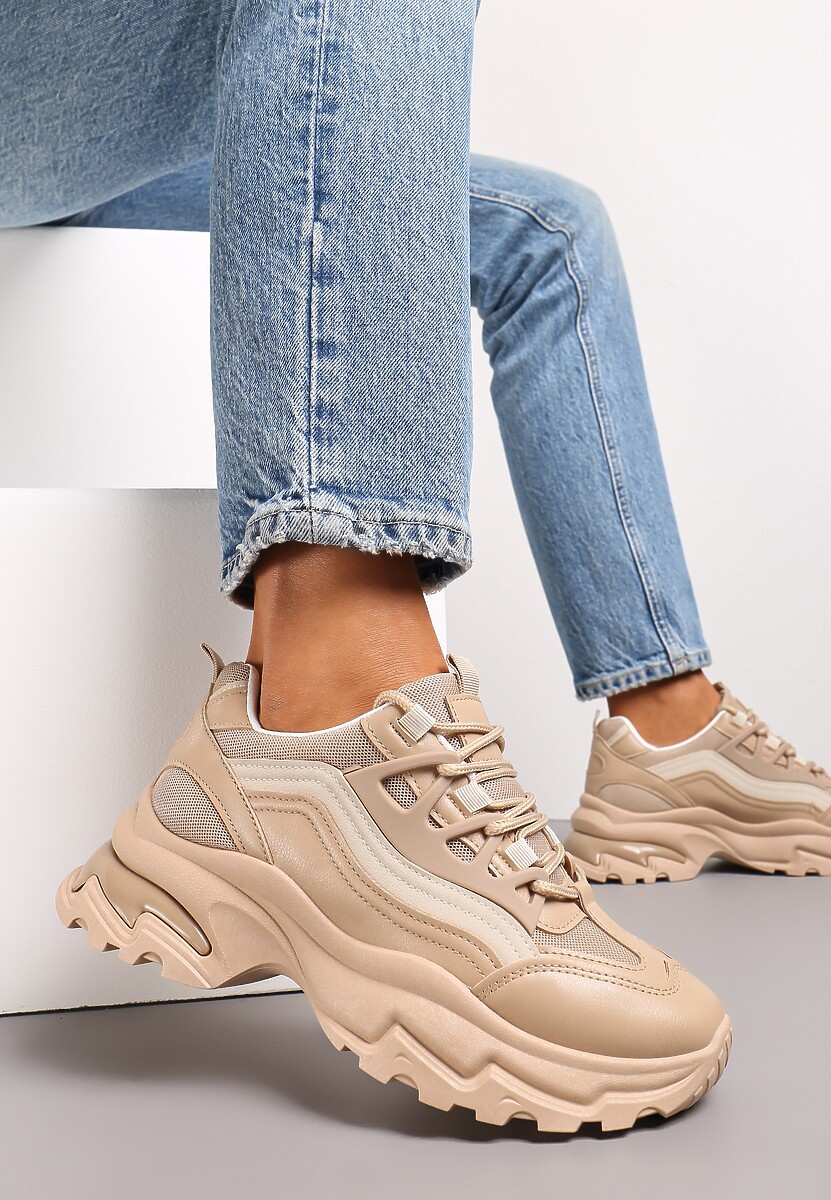 Ciemnobeżowe Sneakersy na Masywnej Podeszwie z Tłoczeniami Utonia