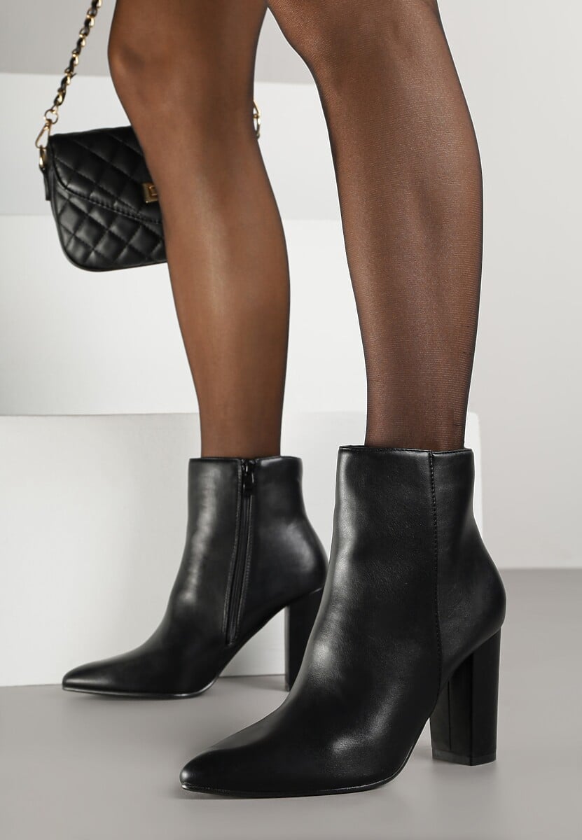 Czarne Klasyczne Botki na Słupku z Noskiem w Szpic Tavitta