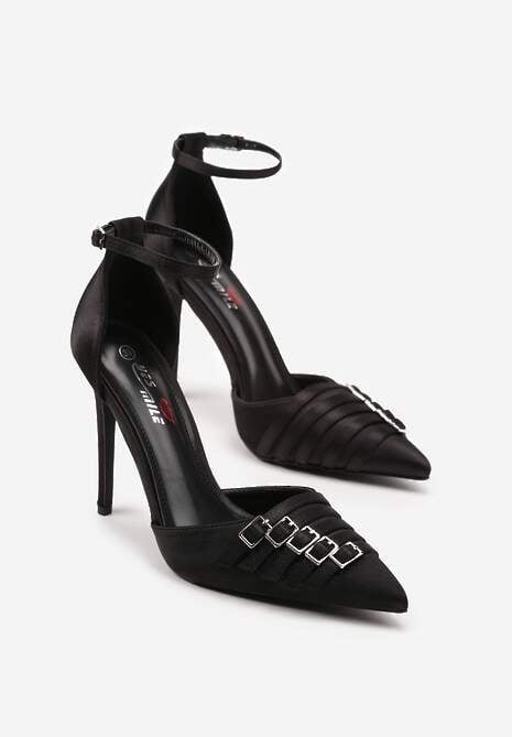 Czarne Szpilki Satynowe Ozdobione Klamrami Liorlina