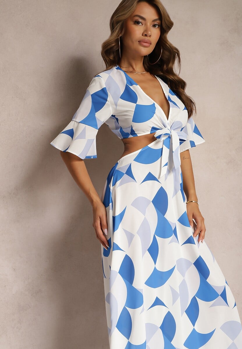 Niebieska Kopertowa Sukienka Maxi z Rozkloszowanym Dołem i Wiązaniem Alylina