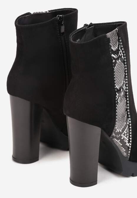 Czarne Botki na Słupku z Wężowym Paskiem Dorado