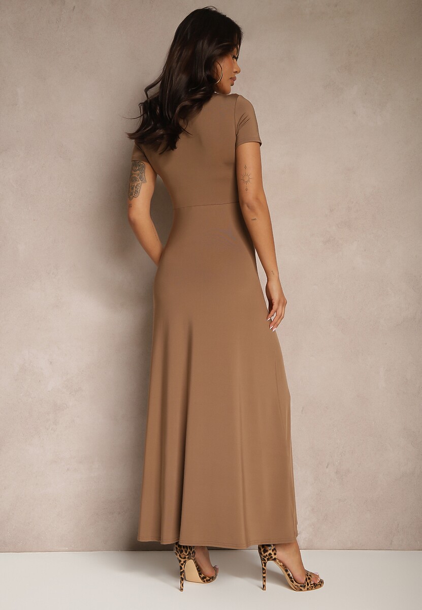 Brązowa Taliowana Sukienka z Ozdobnymi Marszczeniami i Domieszką Wiskozy Avenile