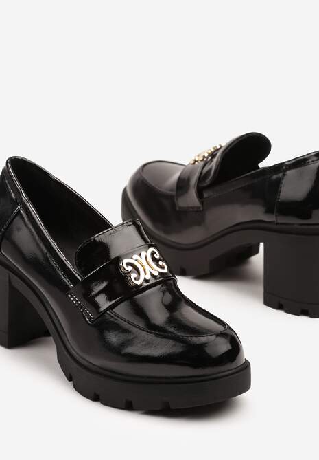 Czarne Półbuty Lakierowane w Stylu Mokasynów na Słupku z Aplikacją Ilaniri