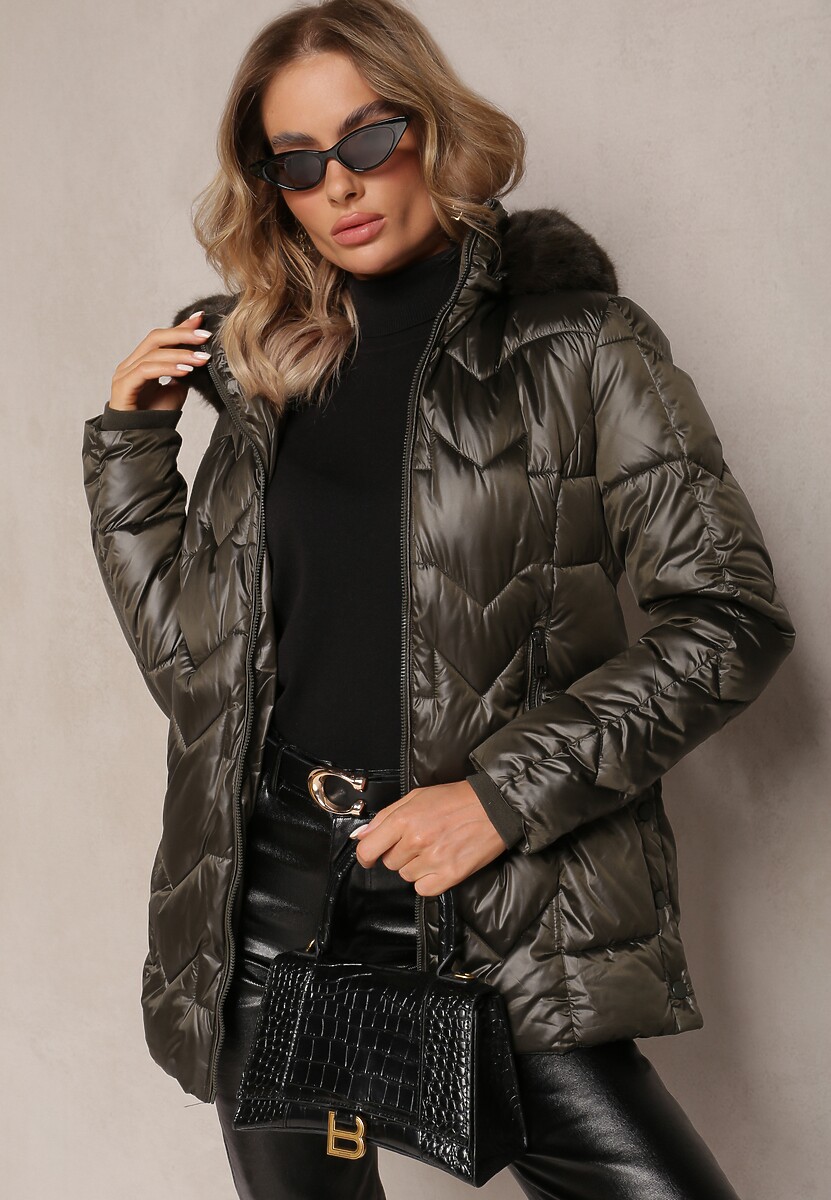 Ciemnozielona Kurtka z Pikowaniem z Kapturem Ozdobionym Futerkiem Ariames