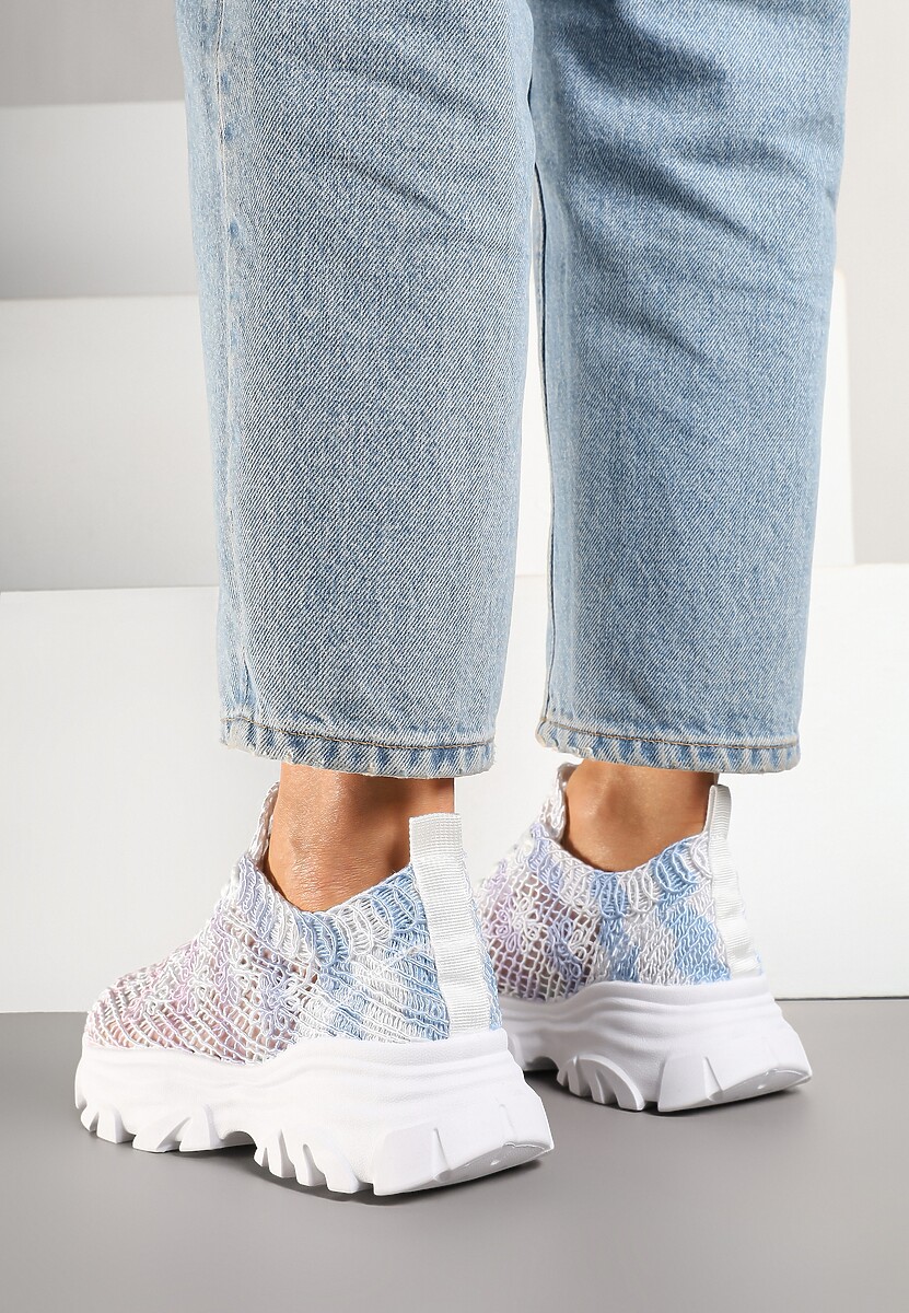 Biało-Niebieskie Sneakersy Ozdobione Siateczką Toliselle