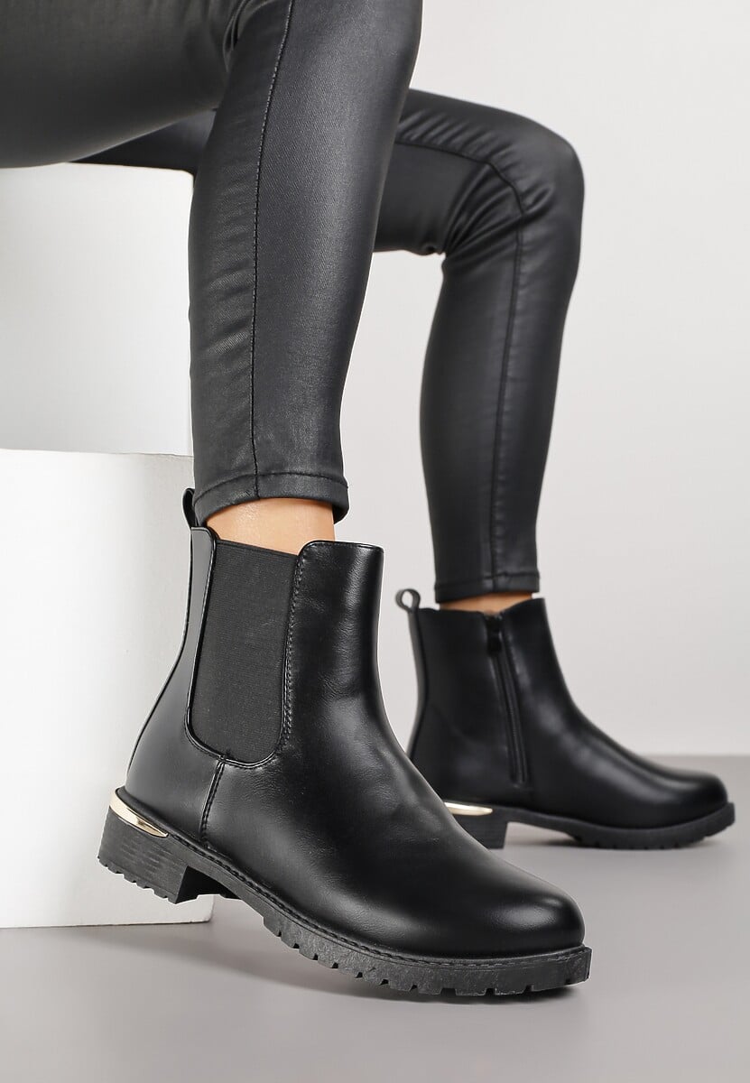 Czarne Botki Sztyblety Ozdobione Elastycznym Elementem Clasina