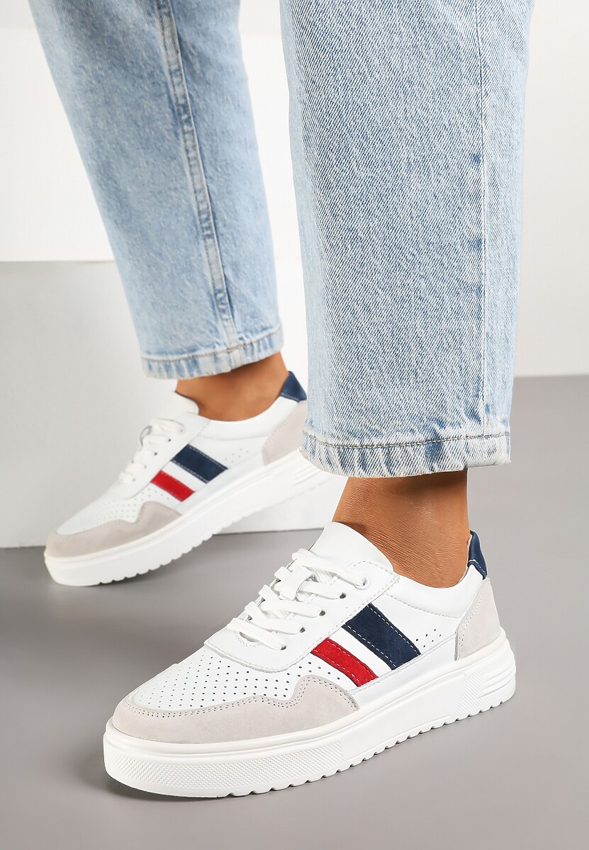 Biało-Granatowe Płaskie Sneakersy ze Skóry Naturalnej Ozdobione Paskami i Perforacją Floriwa