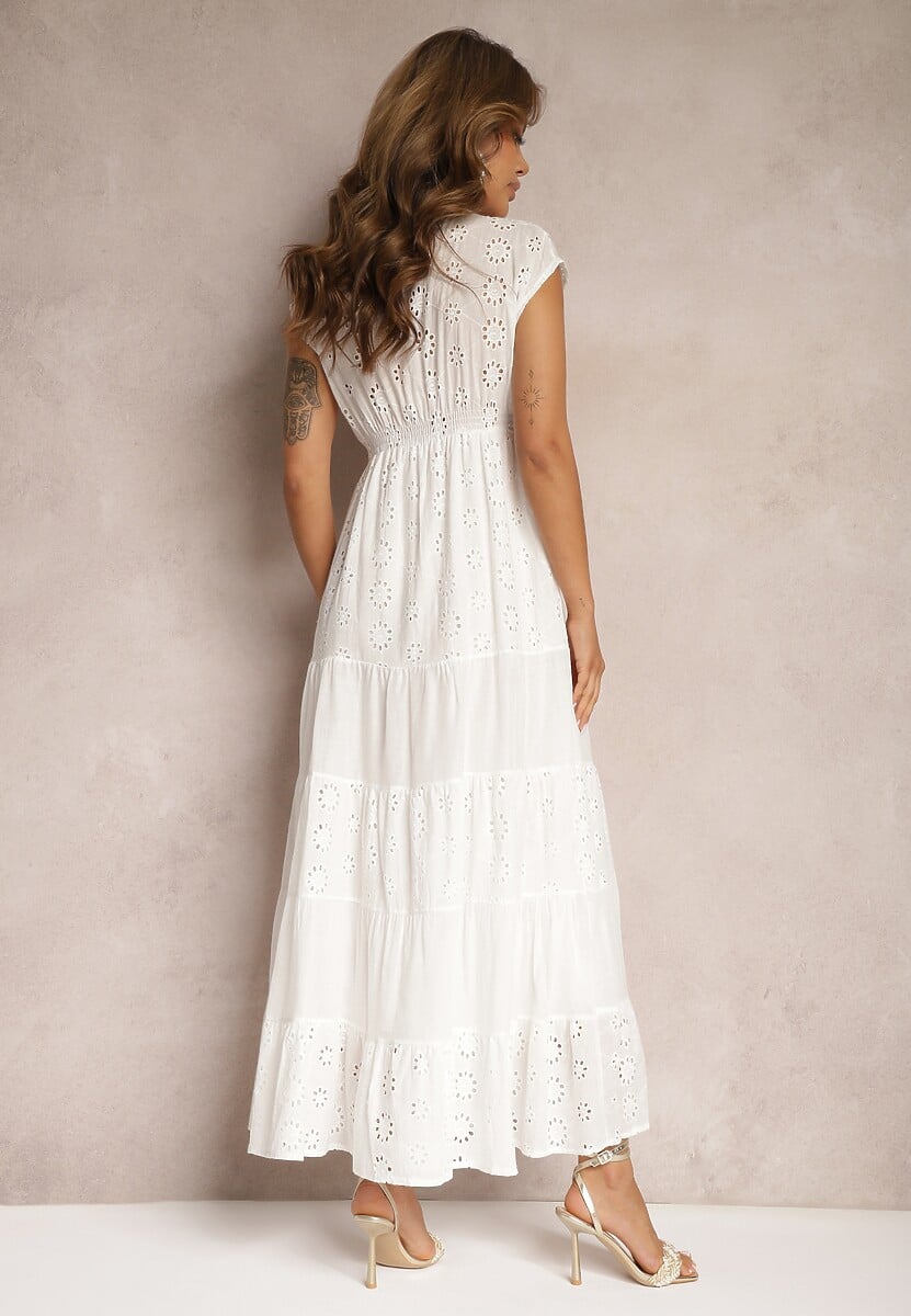 Biała Ażurowa Sukienka z Bawełny Wykończona Gumką w Talii i Guzikami przy Dekolcie Wenevia