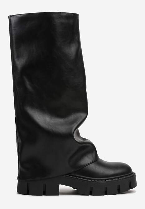 Czarne Kozaki z Wywiniętą Cholewką na Podeszwie ze Żłobieniami Eseana