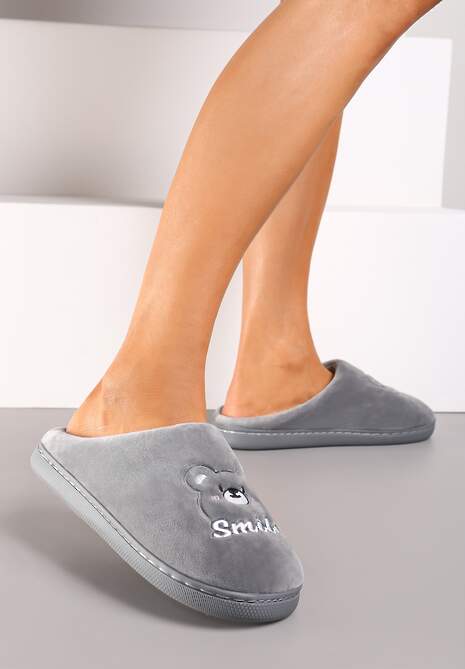 Szare Wsuwane Kapcie z Welurowym Wykończeniem i Ozdobną Naszywką Naorise
