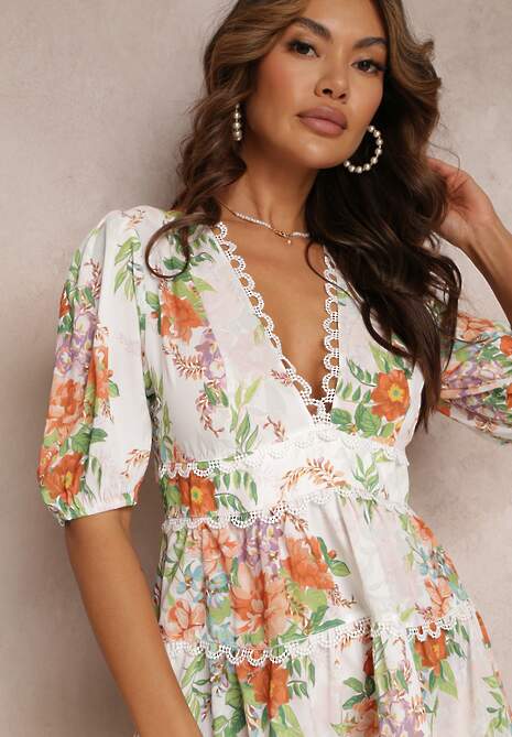 Biała Kwiecista Sukienka Mini z Koronkowymi Wstawkami i Krótkim Rękawem Palosun