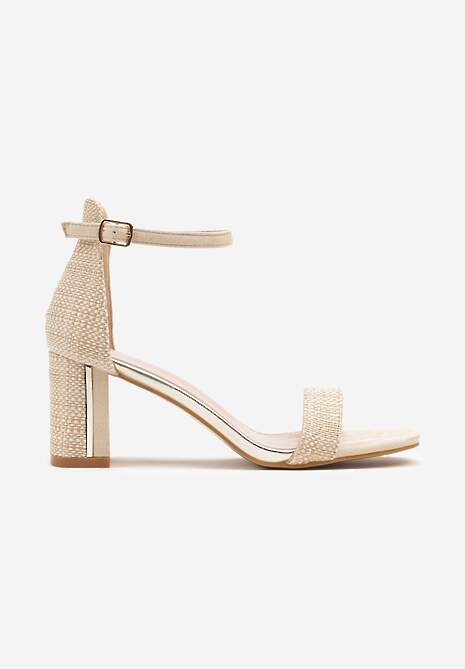 Beżowe Sandały Plecione na Słupku Ozdobione Metalicznymi Aplikacjami Inarisa