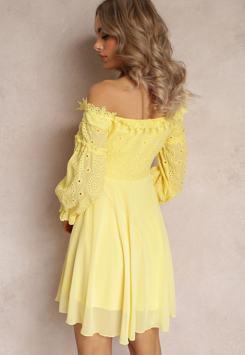Żółta Sukienka z Rękawami 7/8 i Ozdobną Koronką Cascantha