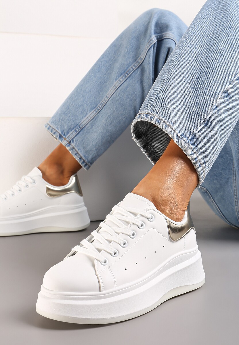 Biało-Złote Sznurowane Sneakersy z Imitacji Skóry na Platformie Filamena