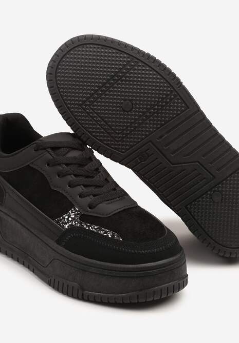 Czarne Sneakersy na Tłoczonej Platformie Ozdobione Wzorem w Panterkę Deoranae