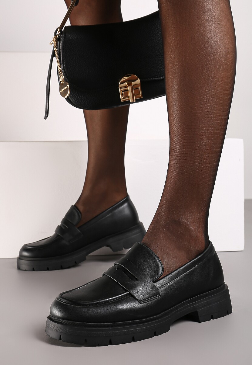 Czarne Mokasyny na Platformie Ozdobione Paskiem Ilabine