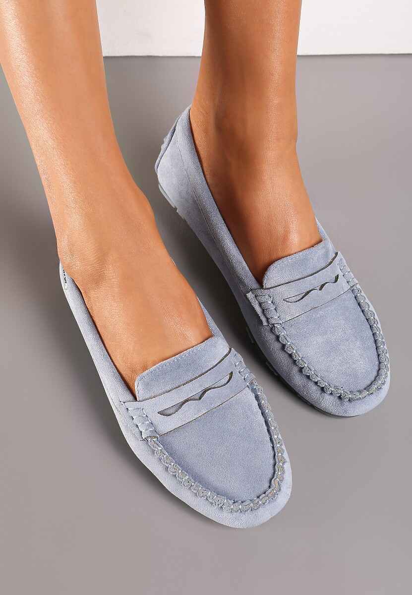 Jasnoniebieskie Płaskie Mokasyny o Klasycznym Fasonie z Przeszyciem Wenniva
