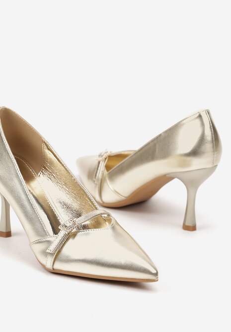 Złote Eleganckie Czółenka Wykończone z Przodu Klamerką i Paskiem Elivaya