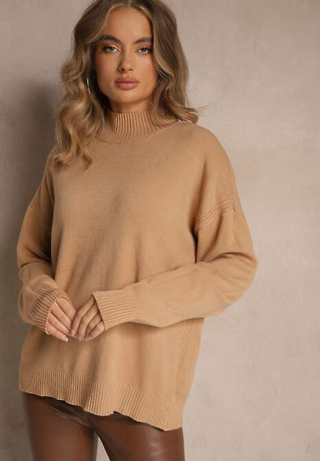 Ciemnobeżowy Gładki Golf Zdobiony Guzikami przy Dekolcie Rallessa