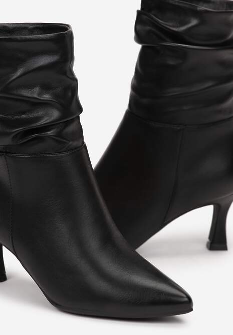 Czarne Botki z Jeansowego Materiału na Niskiej Szpilce Zapinane na Suwak z Marszczoną Cholewką Atzia