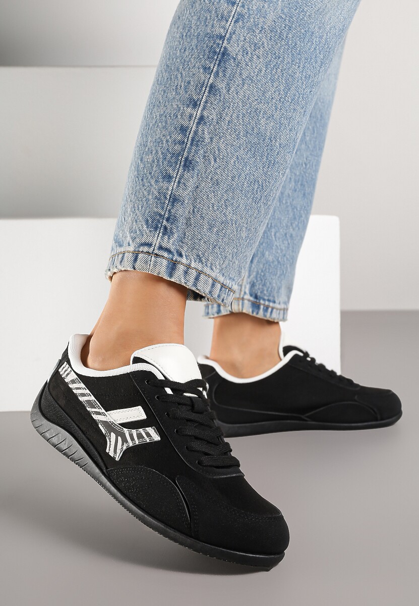 Czarne Sneakersy z Geometrycznym Motywem w Zeberkę Arpolia