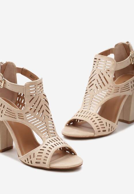 Beżowe Ażurowe Sandały na Wysokim Słupku ze Sprzączką przy Kostce Votilla